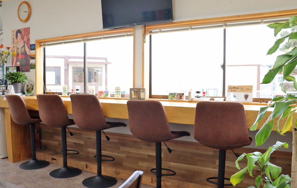 カウンター5席画像